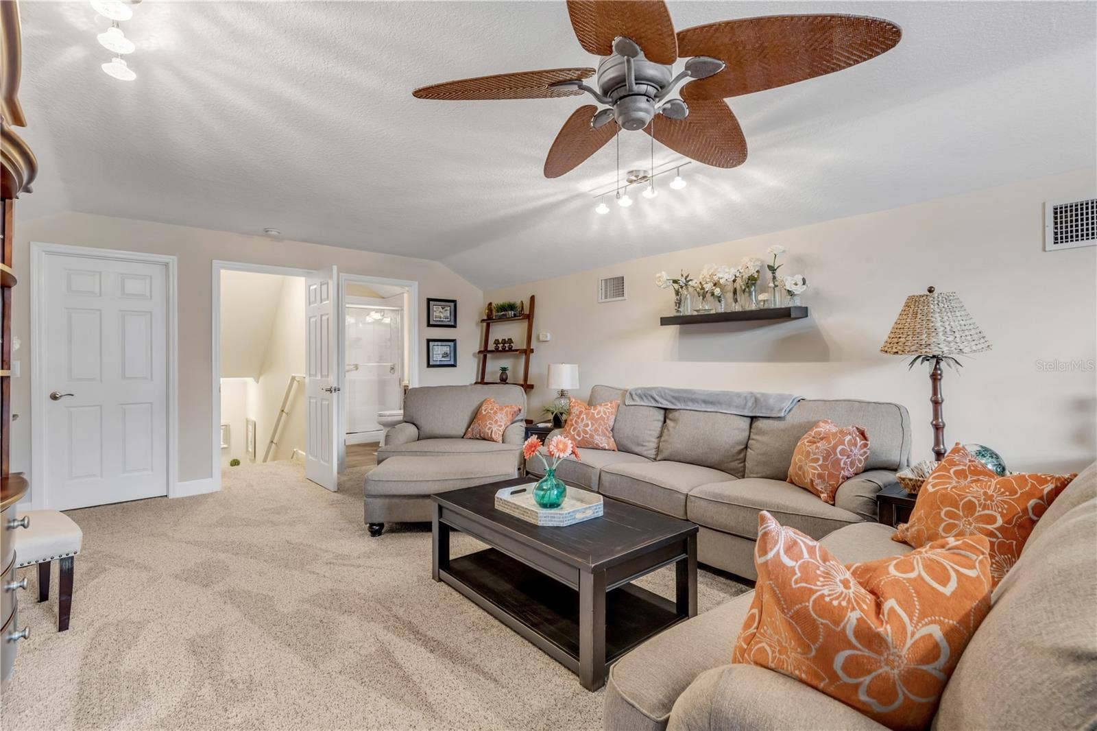 1031 HAMPSTEAD LANE, Ormond Beach, FL 32174 1031 HAMPSTEAD LANE, Ormond Beach, FL 32174