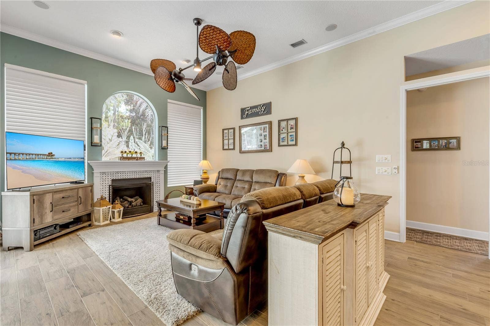 1031 HAMPSTEAD LANE, Ormond Beach, FL 32174 1031 HAMPSTEAD LANE, Ormond Beach, FL 32174