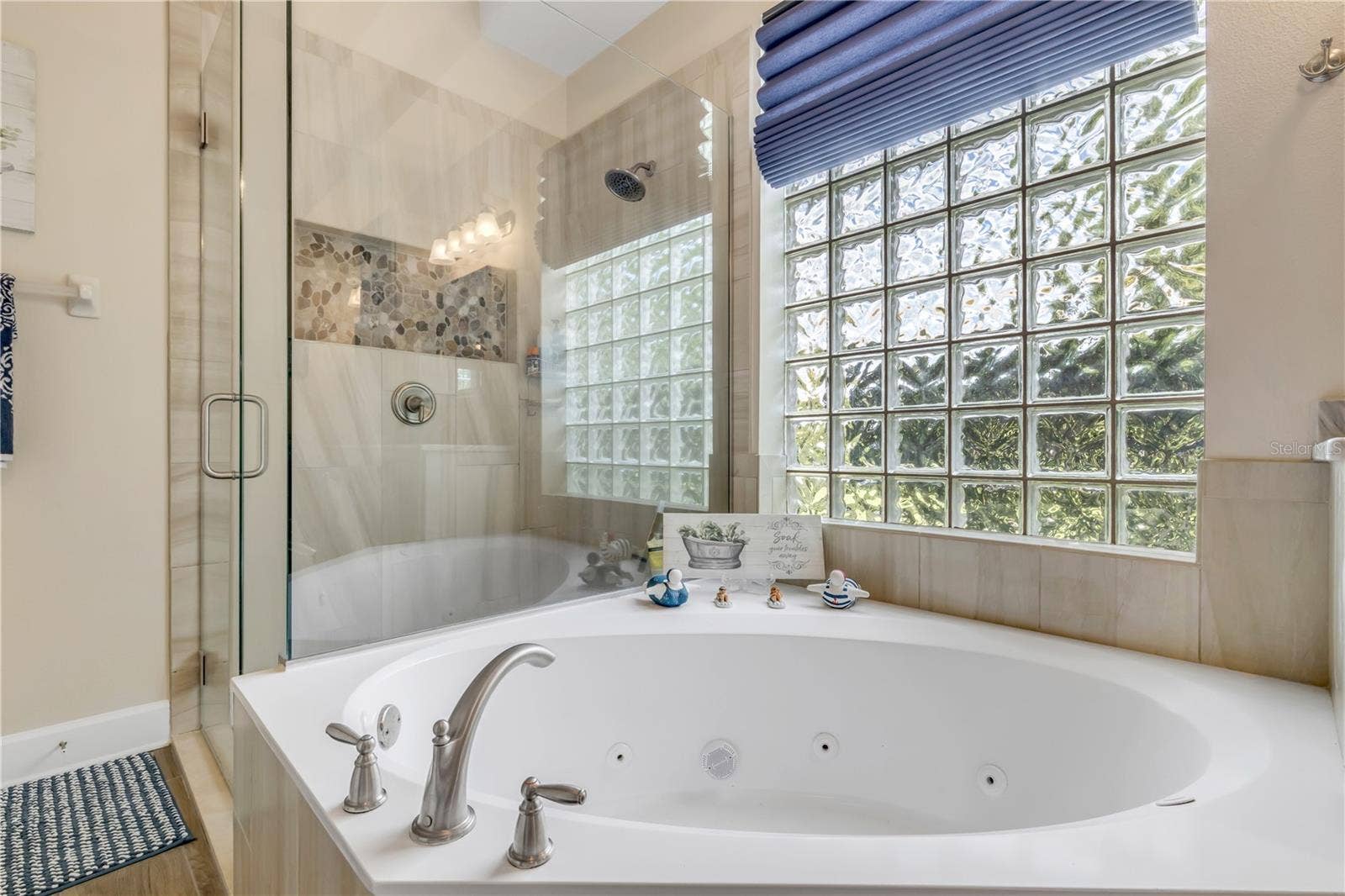 1031 HAMPSTEAD LANE, Ormond Beach, FL 32174 1031 HAMPSTEAD LANE, Ormond Beach, FL 32174