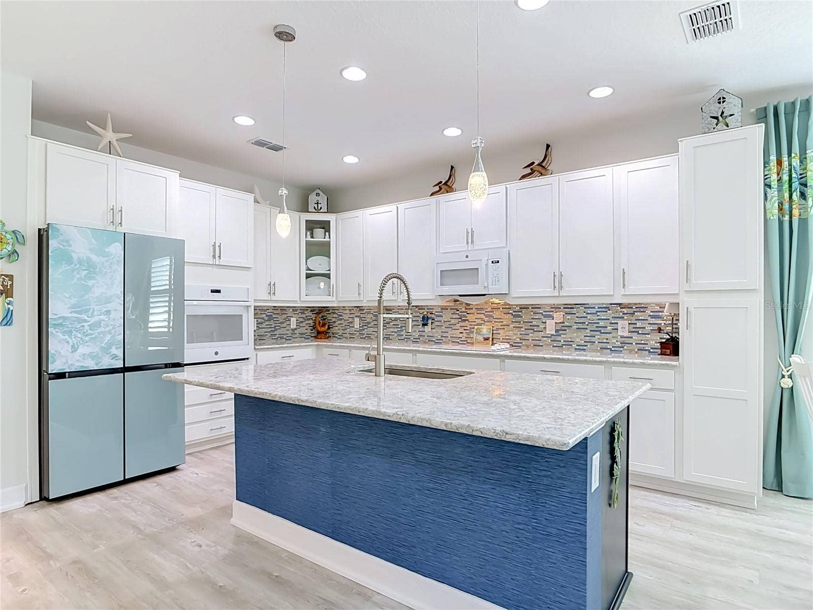 213 BLUE STARFISH PLACE, Daytona Beach, FL 32124 Kitchen