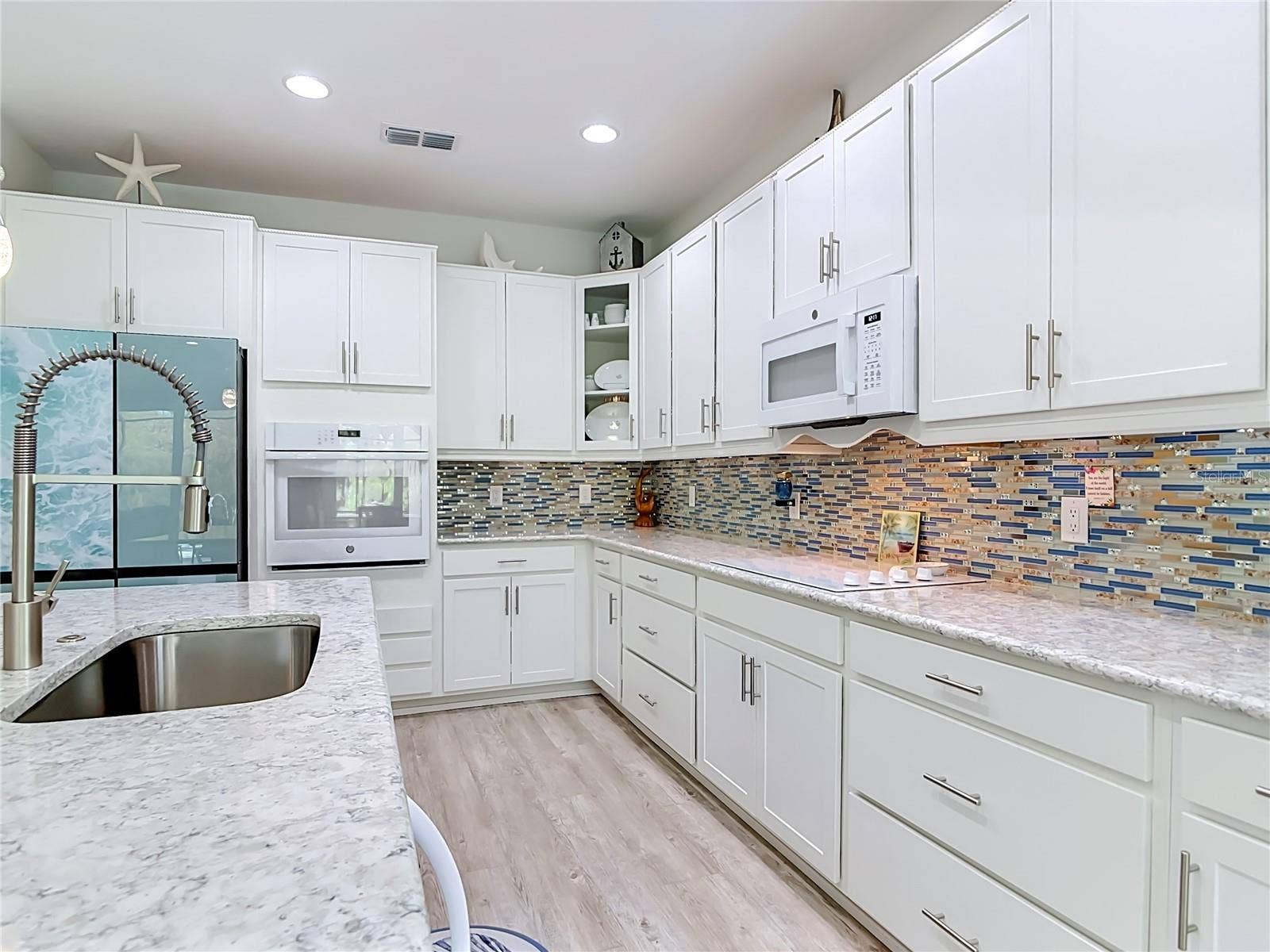 213 BLUE STARFISH PLACE, Daytona Beach, FL 32124 Kitchen
