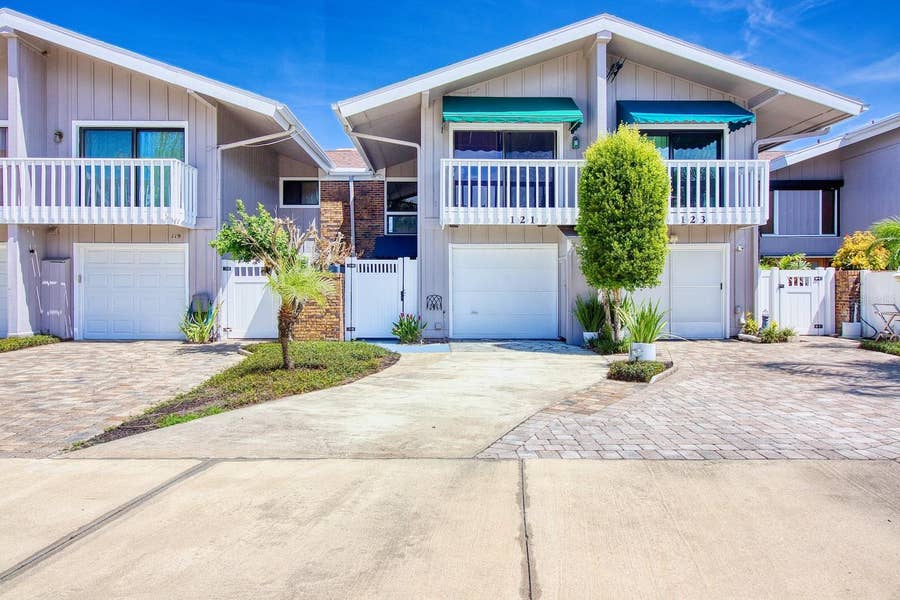 Property photo for 121 LAGOON COURT, New Smyrna Beach, FL