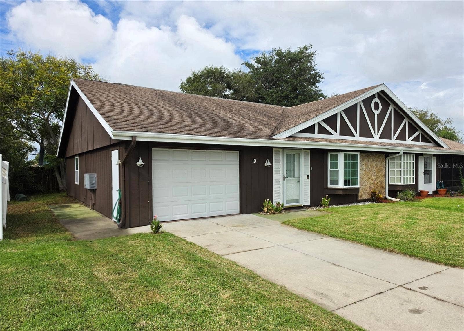 10 EAGLE LANE, New Smyrna Beach, FL 32168