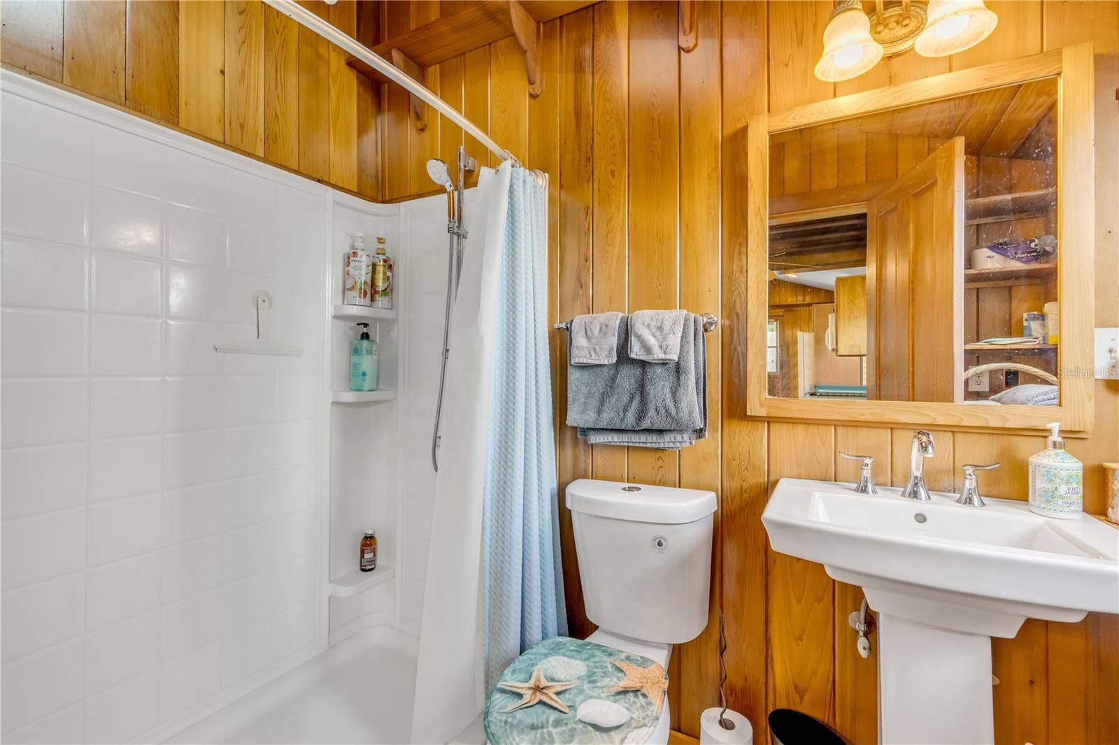 436 VERMONT AVENUE, Daytona Beach, FL 32118