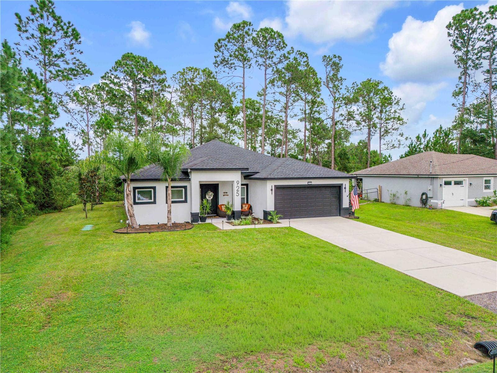 925 11TH AVENUE, Deland, FL 32724 925 11TH AVENUE, Deland, FL 32724