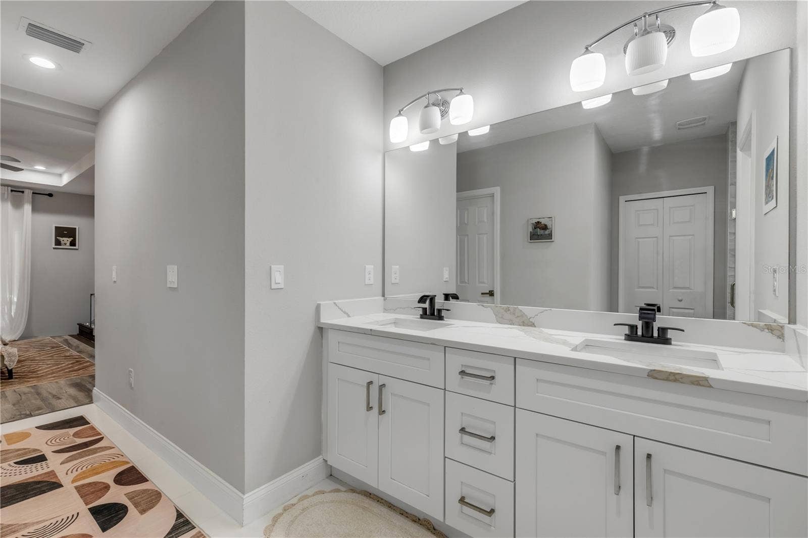 925 11TH AVENUE, Deland, FL 32724 925 11TH AVENUE, Deland, FL 32724