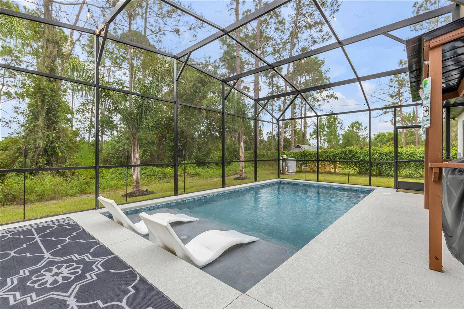 925 11TH AVENUE, Deland, FL 32724 925 11TH AVENUE, Deland, FL 32724