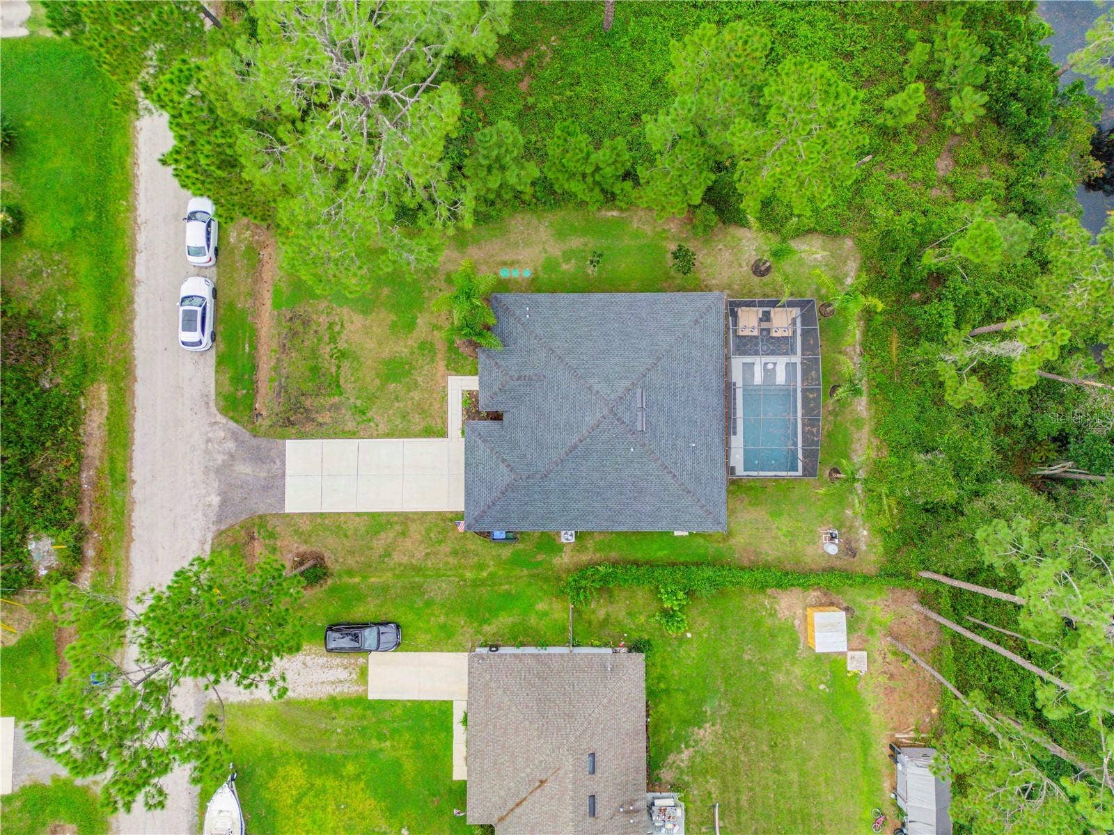 925 11TH AVENUE, Deland, FL 32724 925 11TH AVENUE, Deland, FL 32724