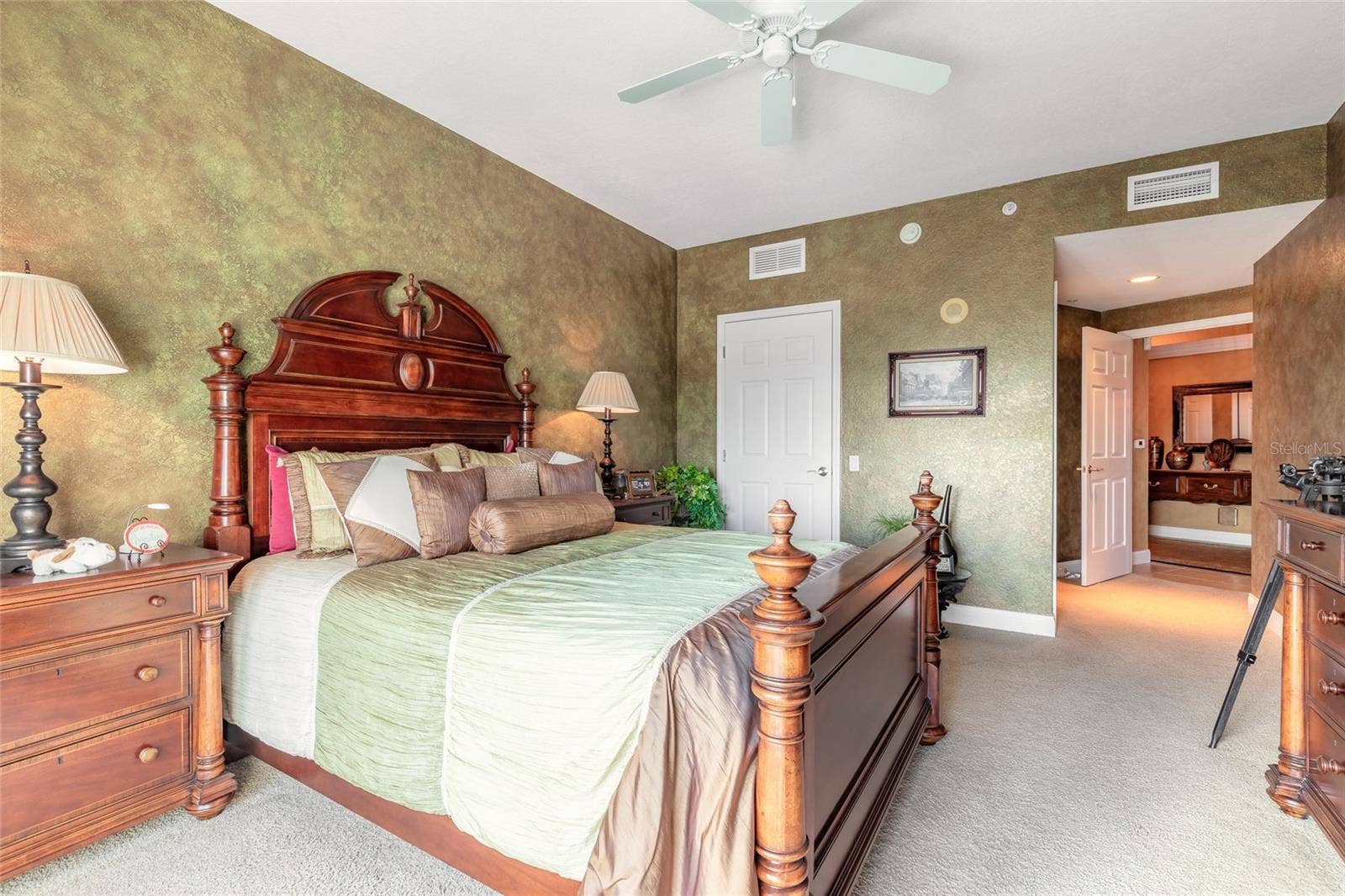 2 OCEANS WEST BOULEVARD, #700, Daytona Beach Shores, FL 32118 2 OCEANS WEST BOULEVARD, #700, Daytona Beach Shores, FL 32118