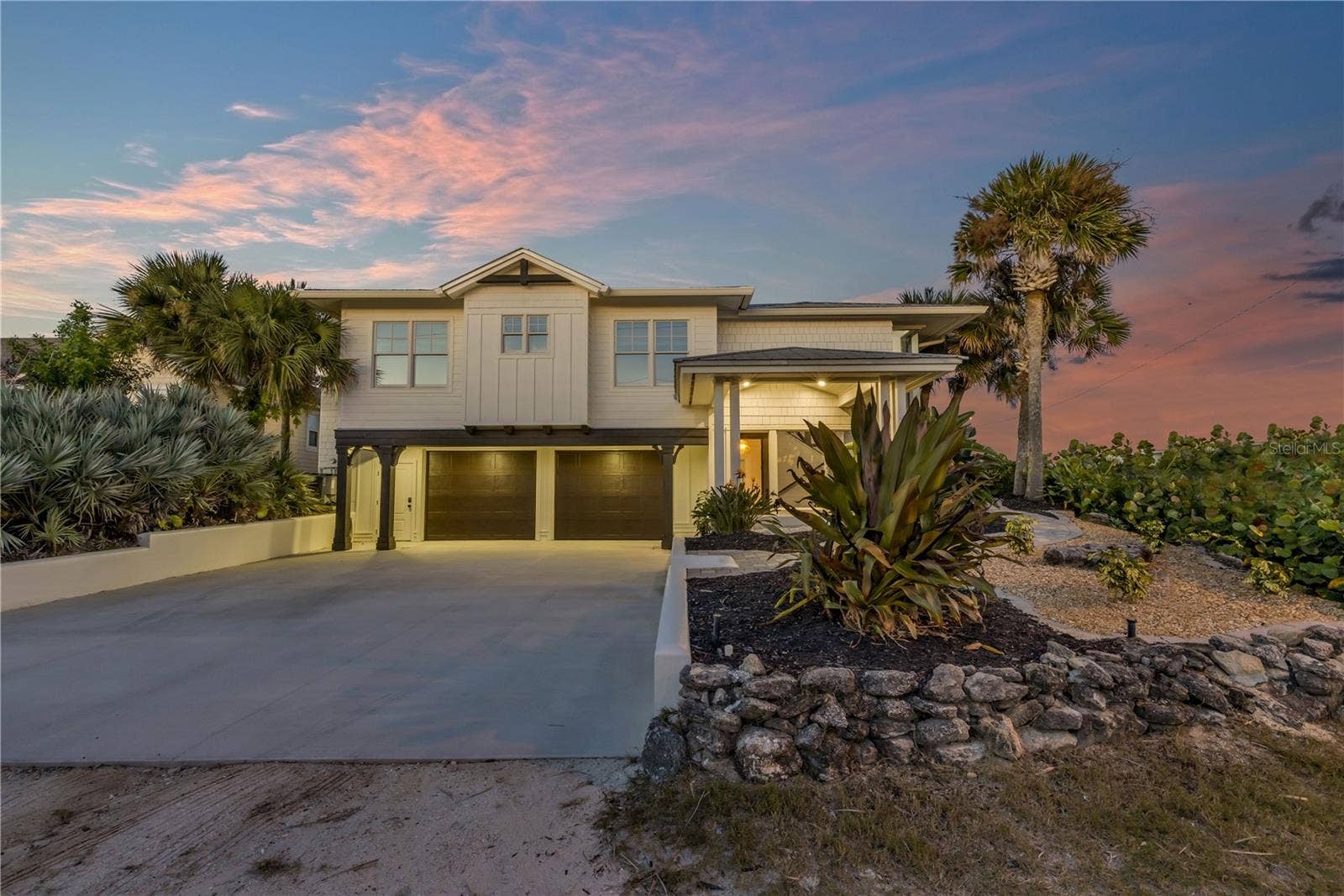 3111 HILL STREET, New Smyrna Beach, FL 32169 3111 HILL STREET, New Smyrna Beach, FL 32169