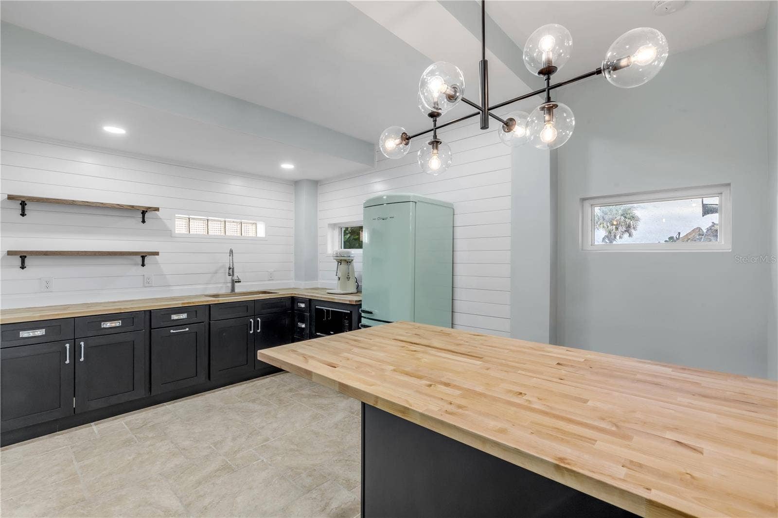 3111 HILL STREET, New Smyrna Beach, FL 32169 3111 HILL STREET, New Smyrna Beach, FL 32169