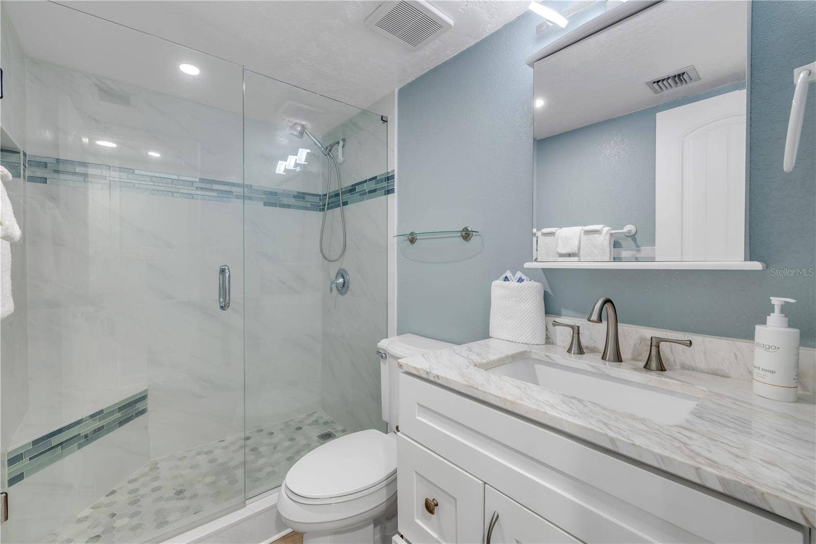2401 S ATLANTIC AVENUE, #D305, New Smyrna Beach, FL 32169 2401 S ATLANTIC AVENUE, #D305, New Smyrna Beach, FL 32169
