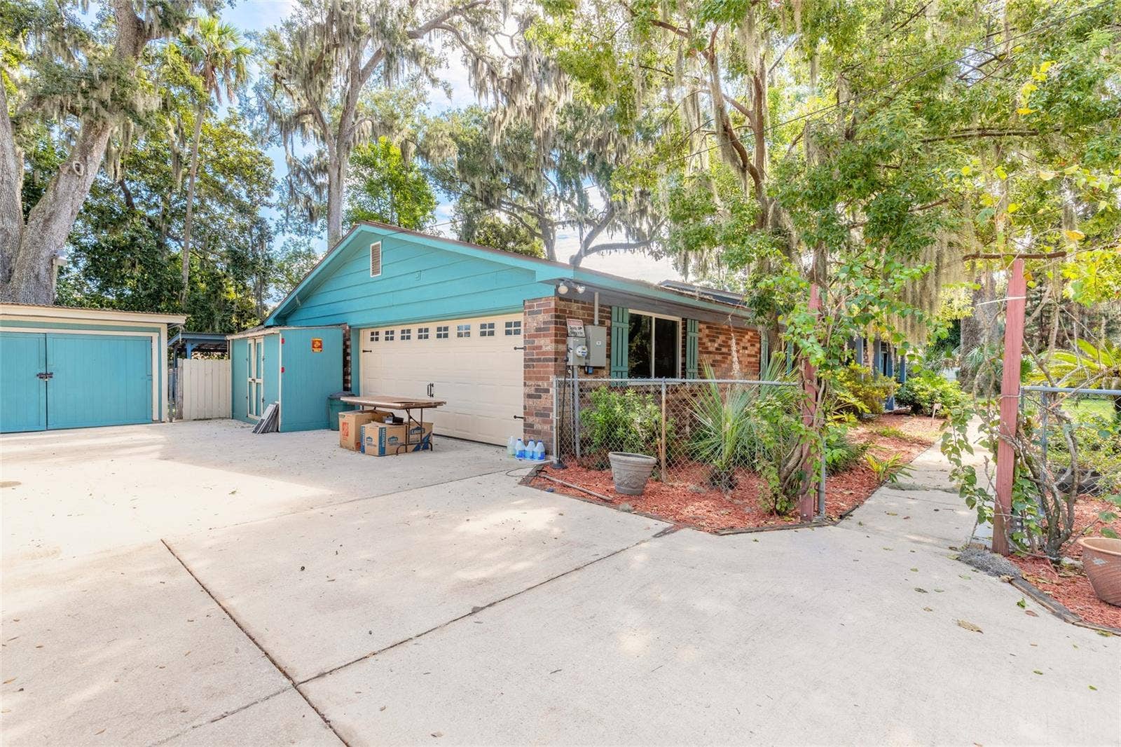 1225 VINE STREET, Daytona Beach, FL 32117