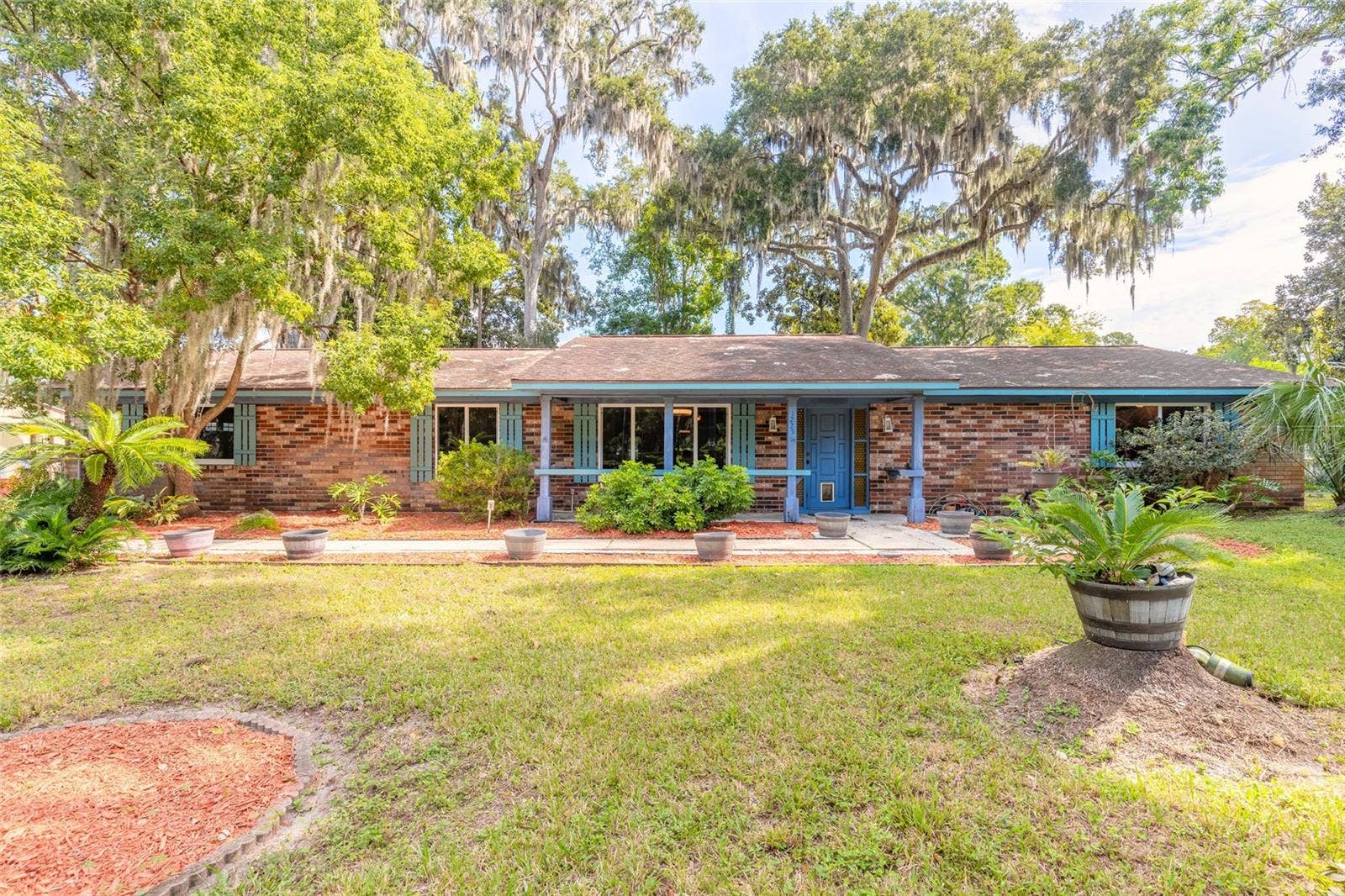 1225 VINE STREET, Daytona Beach, FL 32117