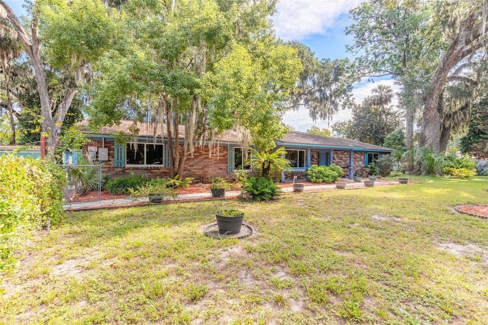 1225 VINE STREET, Daytona Beach, FL 32117
