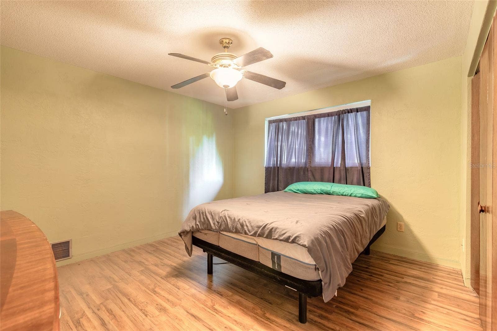 1225 VINE STREET, Daytona Beach, FL 32117