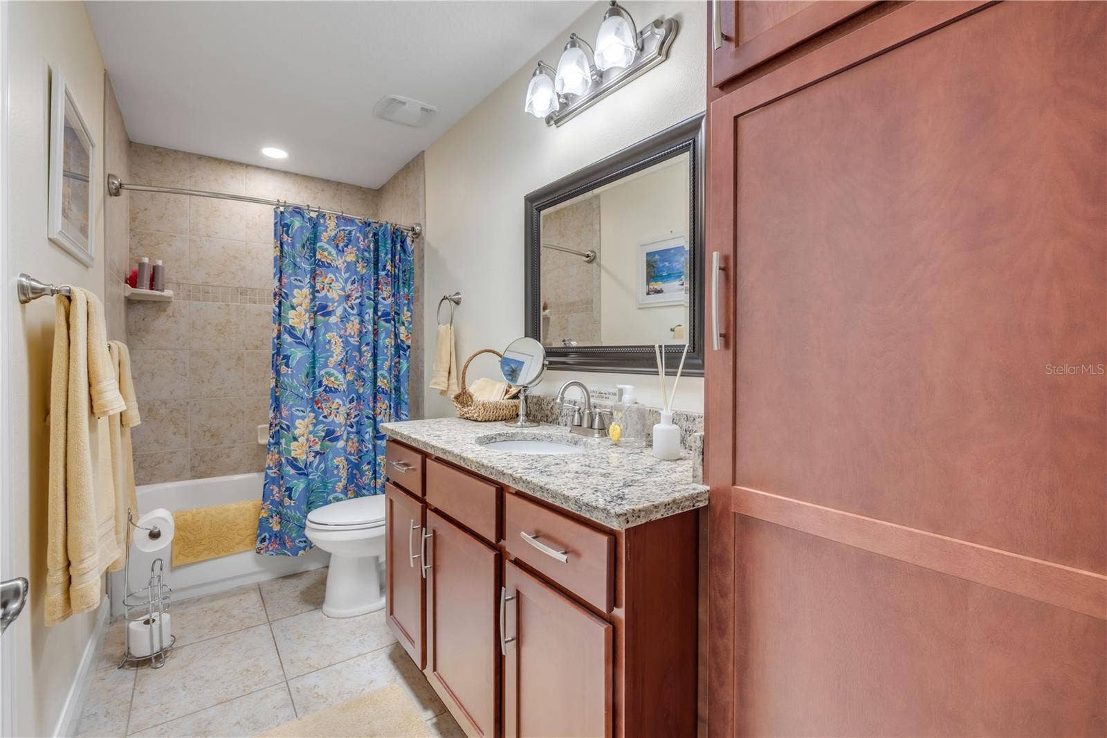 2293 HAWKS COVE CIRCLE, New Smyrna Beach, FL 32168 2293 HAWKS COVE CIRCLE, New Smyrna Beach, FL 32168