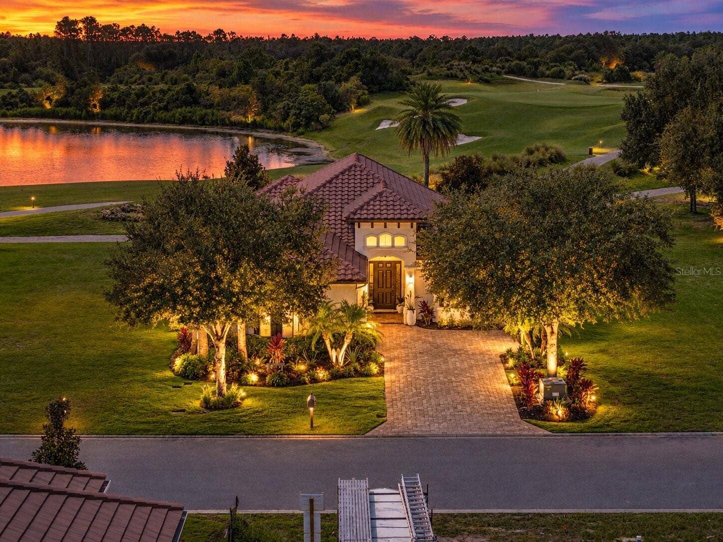 189 ASPEN WAY, Palm Coast, FL 32137 Spectacular sunsets