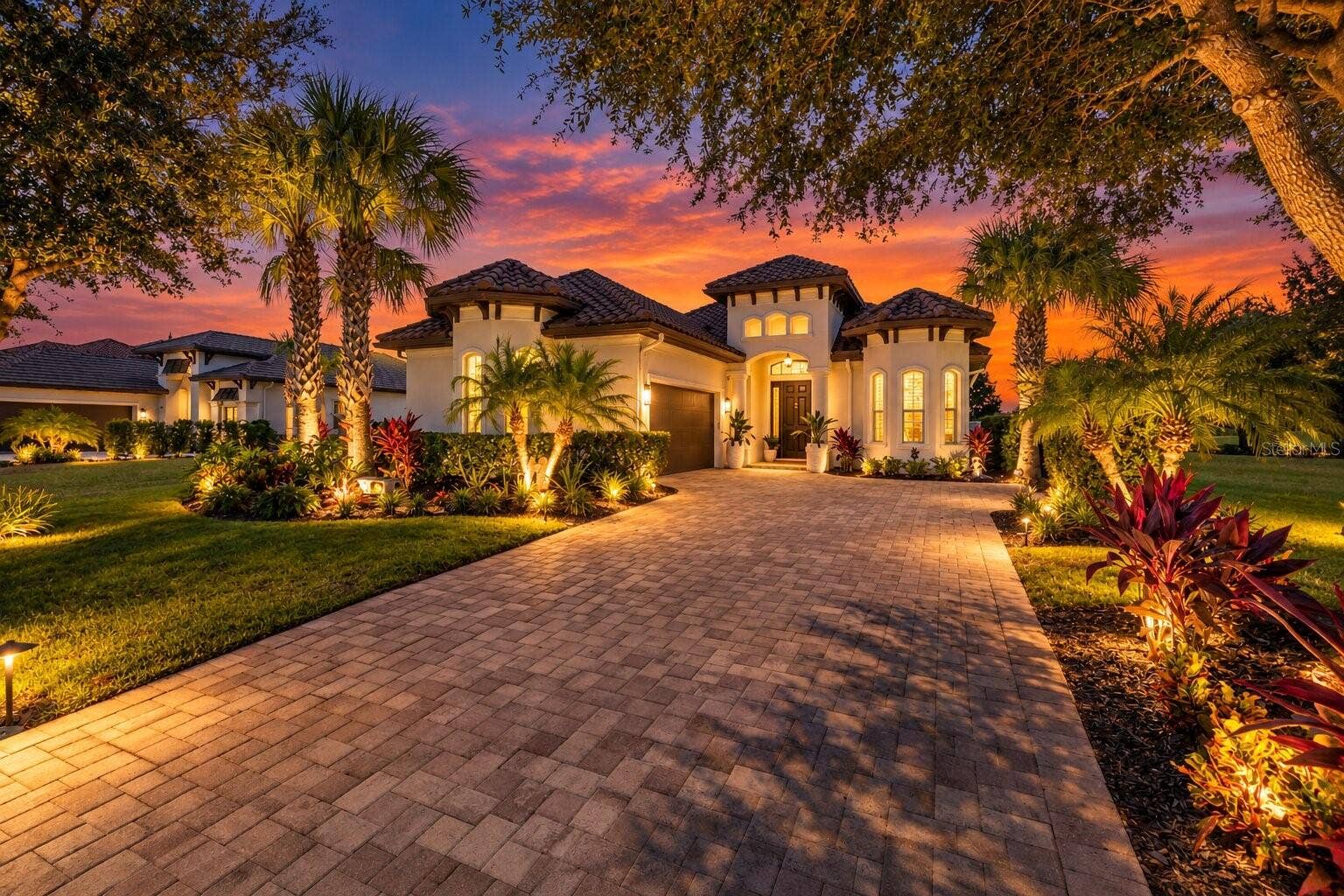 189 ASPEN WAY, Palm Coast, FL 32137 Home Sweet Florida Home.