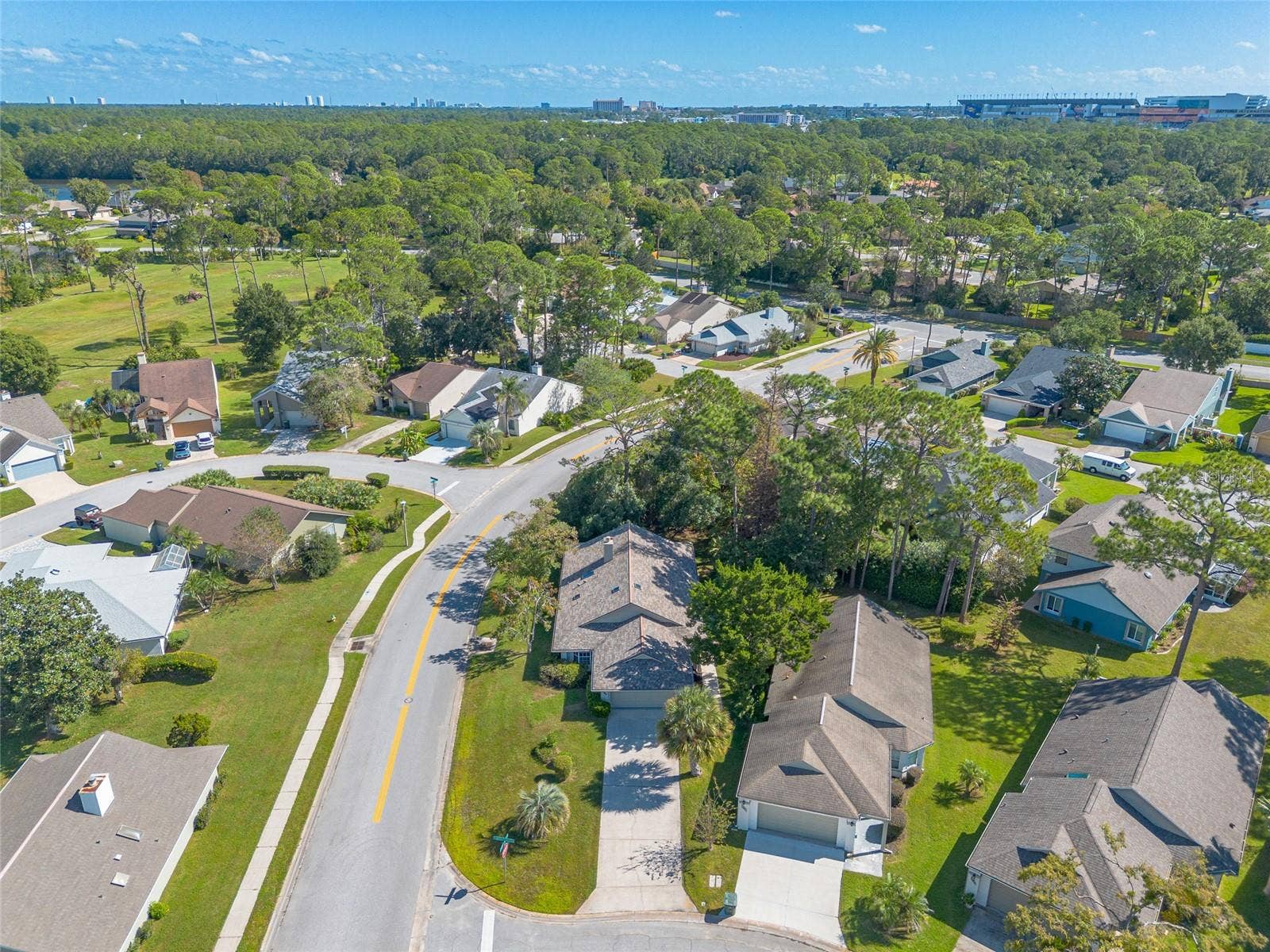 100 FIDDLESTICKS CIRCLE, Daytona Beach, FL 32114