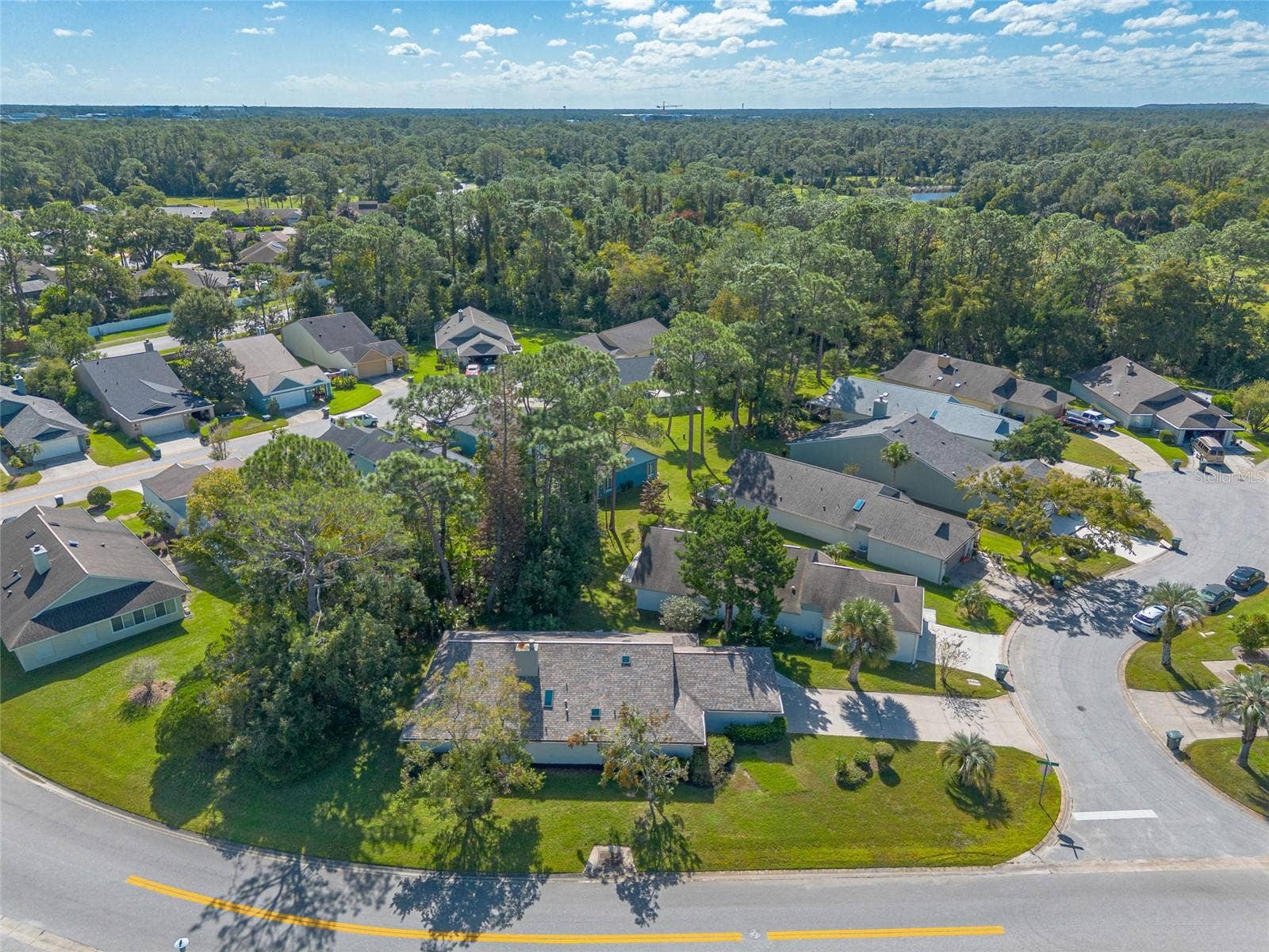 100 FIDDLESTICKS CIRCLE, Daytona Beach, FL 32114