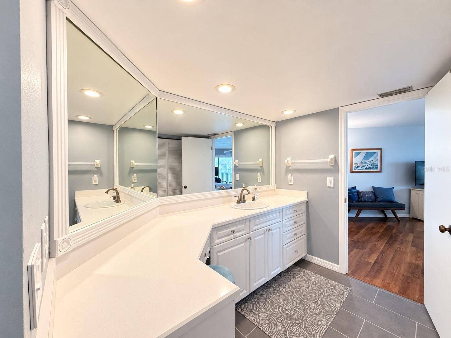 944 S PENINSULA DRIVE, #4080, Daytona Beach, FL 32118 944 S PENINSULA DRIVE, #4080, Daytona Beach, FL 32118