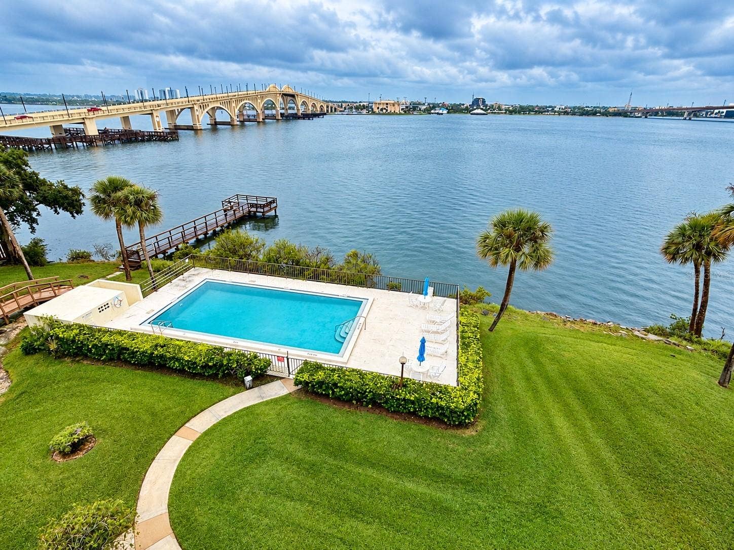 944 S PENINSULA DRIVE, #4080, Daytona Beach, FL 32118 944 S PENINSULA DRIVE, #4080, Daytona Beach, FL 32118