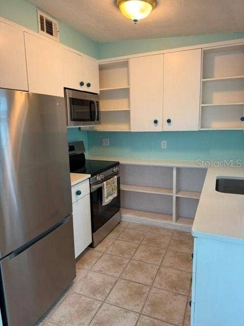 134 W CONNECTICUT, Edgewater, FL 32132 134 W CONNECTICUT, Edgewater, FL 32132