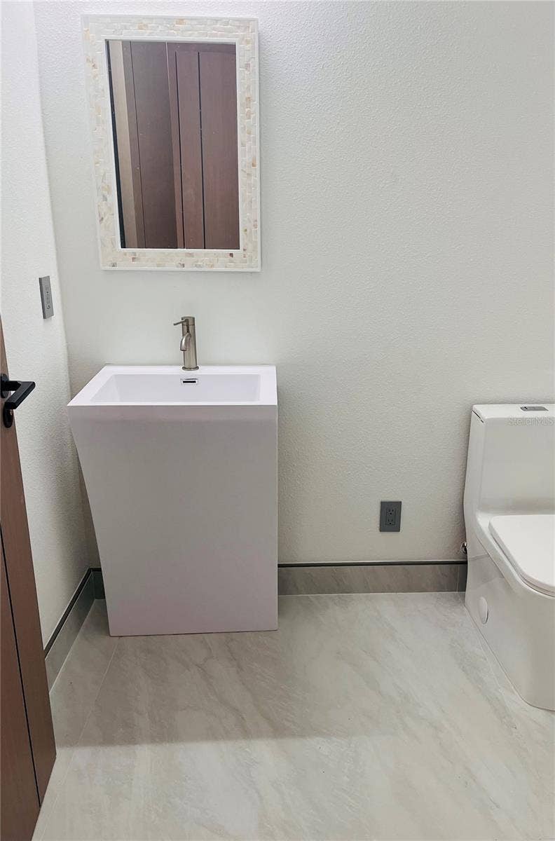 2115 N HALIFAX AVENUE, Daytona Beach, FL 32118 MAIN FLOOR-BATHROOM #6 (HALF)