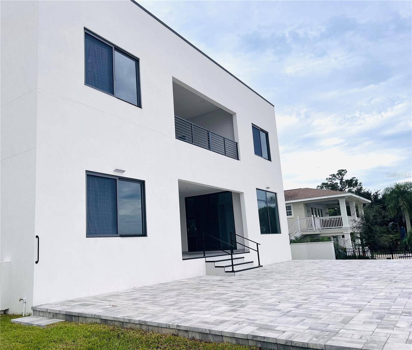 2115 N HALIFAX AVENUE, Daytona Beach, FL 32118 WEST ELEVATION