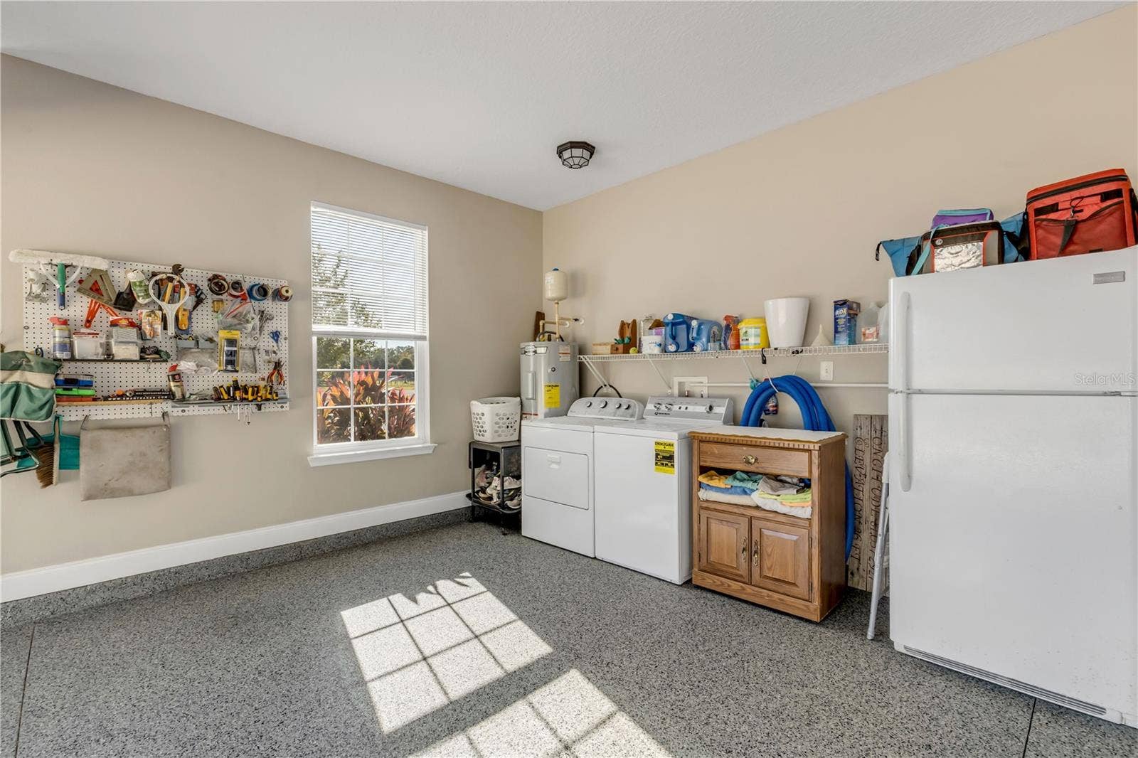 630 HAMMETT LANE, New Smyrna Beach, FL 32168 Garage