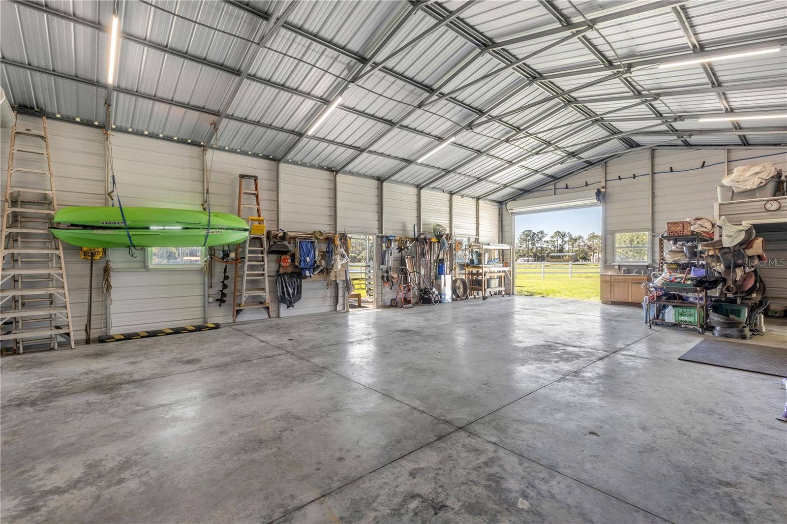 630 HAMMETT LANE, New Smyrna Beach, FL 32168 horse barn