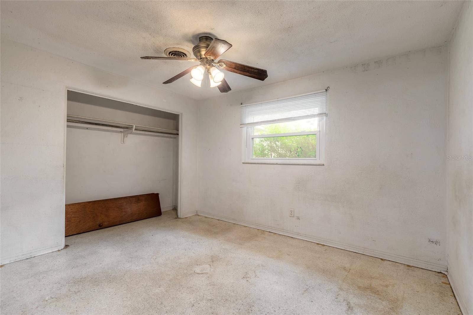 14 LEE DRIVE, Edgewater, FL 32141