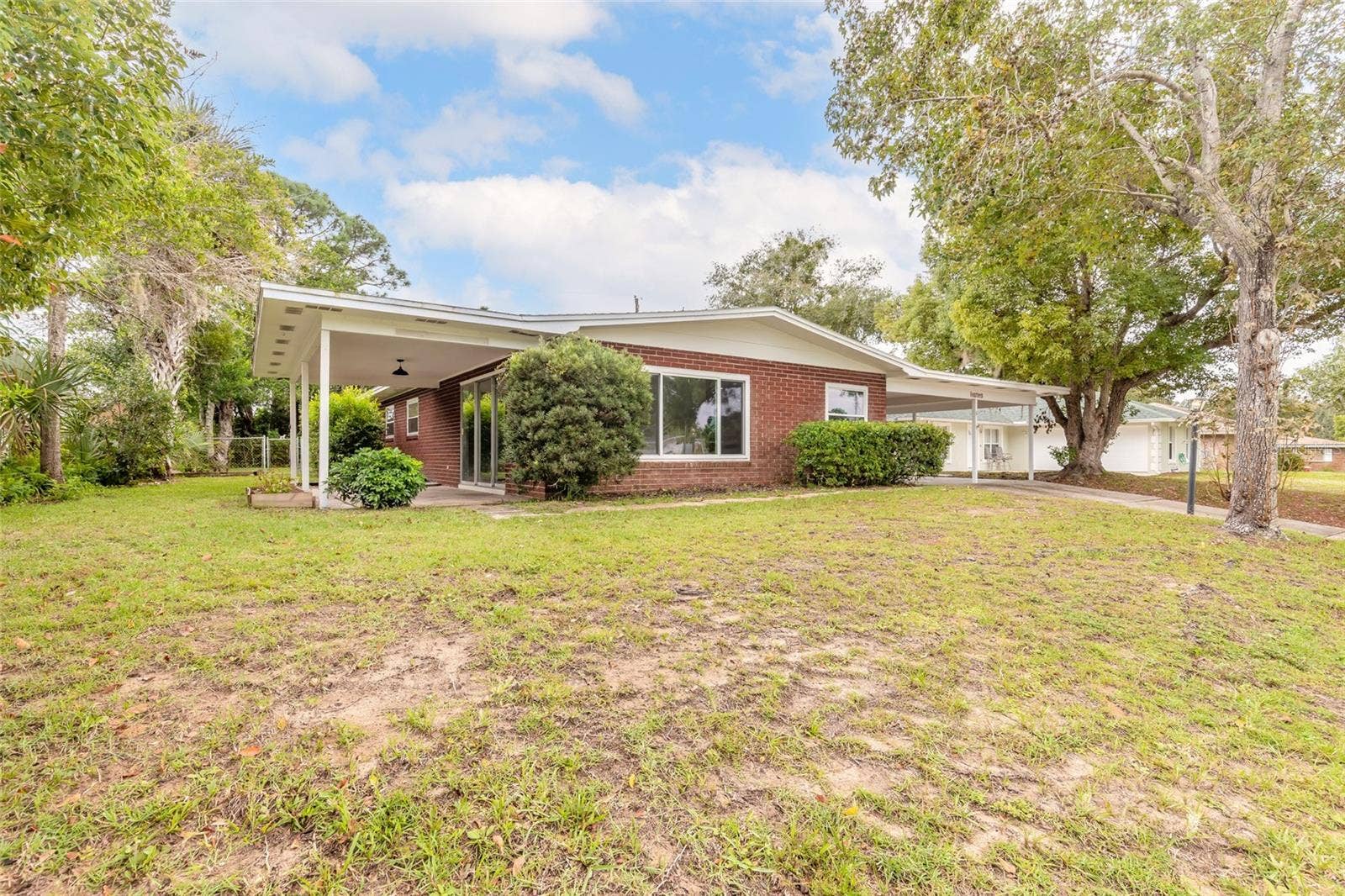 14 LEE DRIVE, Edgewater, FL 32141