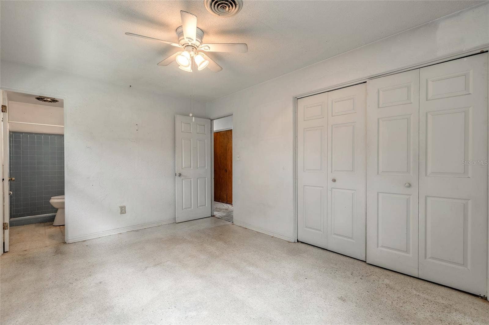 14 LEE DRIVE, Edgewater, FL 32141