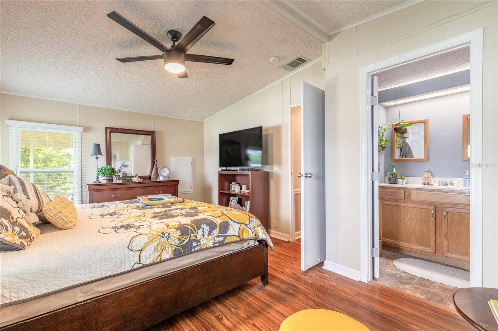 733 INDIAN HILL DRIVE, Port Orange, FL 32129 733 INDIAN HILL DRIVE, Port Orange, FL 32129