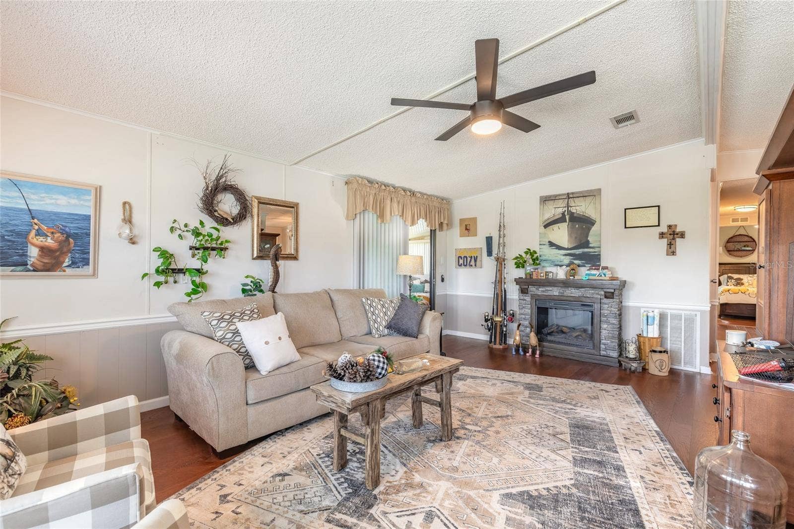 733 INDIAN HILL DRIVE, Port Orange, FL 32129 733 INDIAN HILL DRIVE, Port Orange, FL 32129