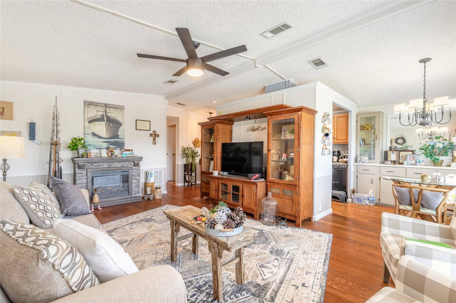 733 INDIAN HILL DRIVE, Port Orange, FL 32129 733 INDIAN HILL DRIVE, Port Orange, FL 32129
