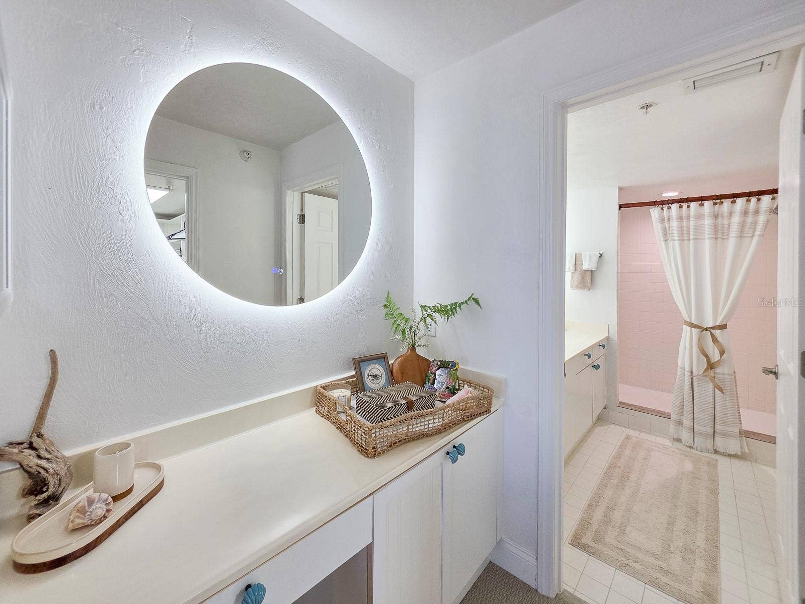 2545 S ATLANTIC AVENUE, #403, Daytona Beach Shores, FL 32118 Vanity to En Suite Bathroom