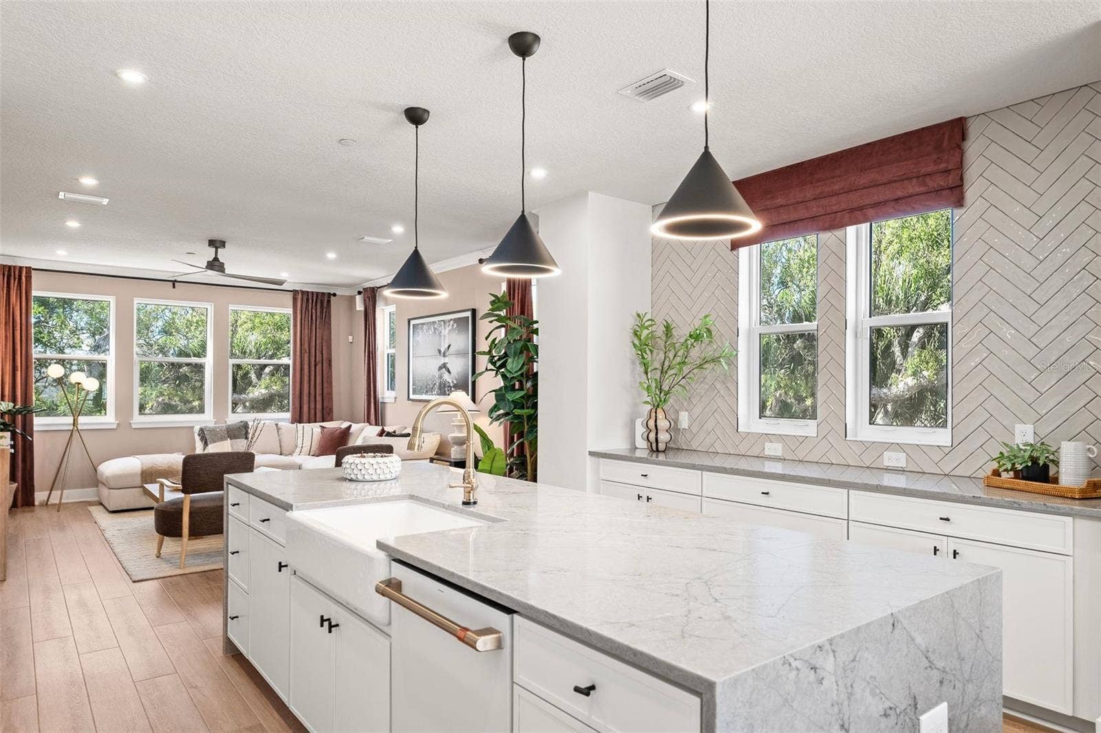 Model Kitchen Island