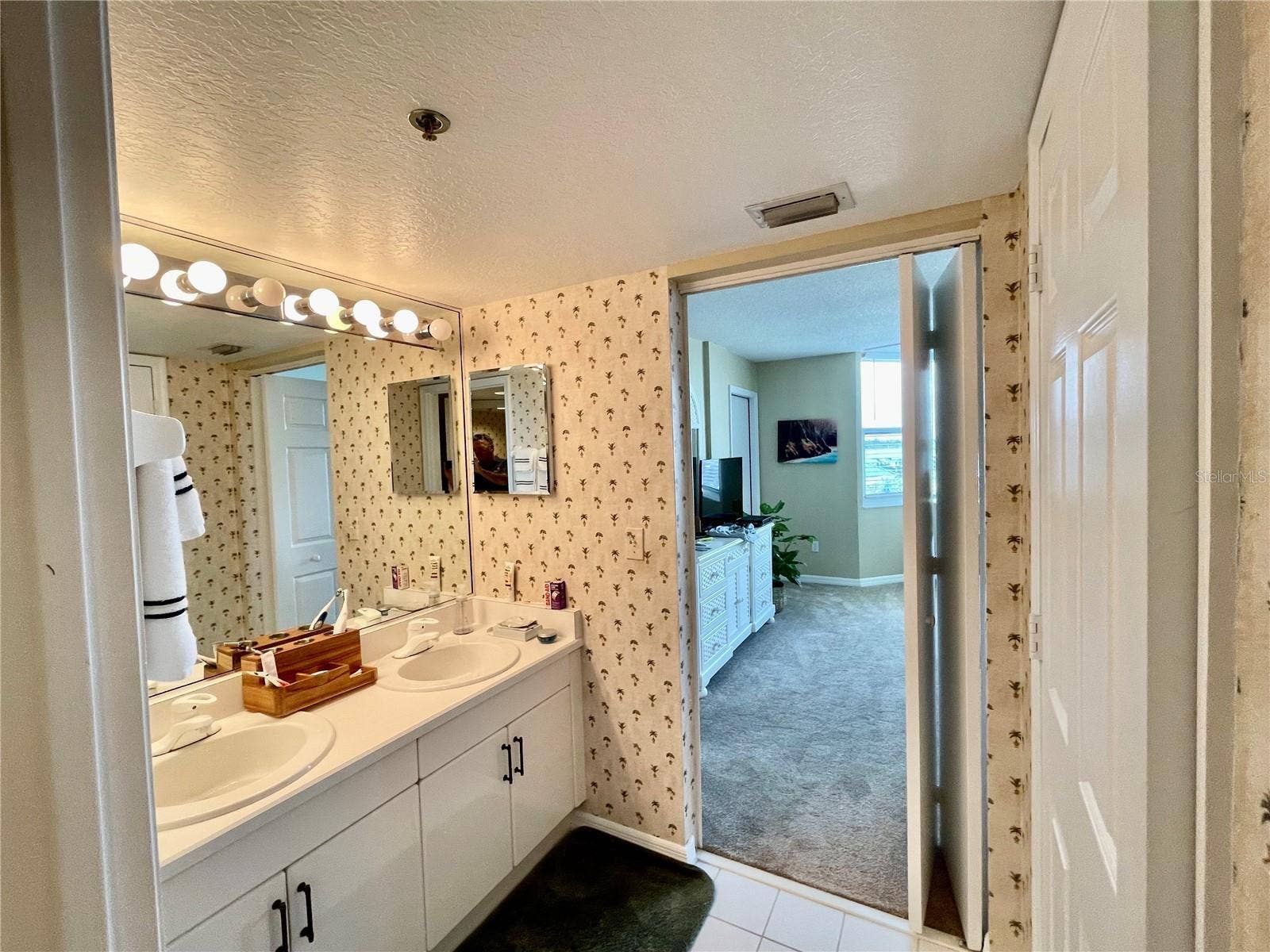 2700 N PENINSULA AVENUE, #322, New Smyrna Beach, FL 32169 2700 N PENINSULA AVENUE, #322, New Smyrna Beach, FL 32169