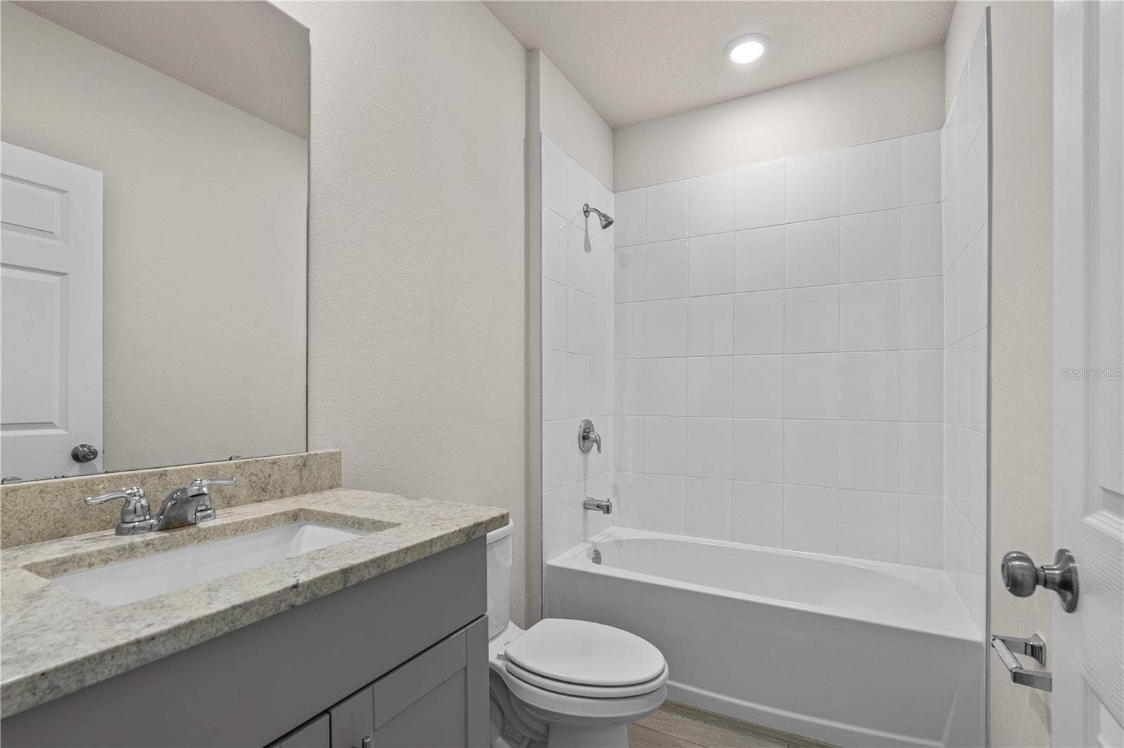 335 SARAH NICOLE WAY, New Smyrna Beach, FL 32168 1st Floor Guest Bath