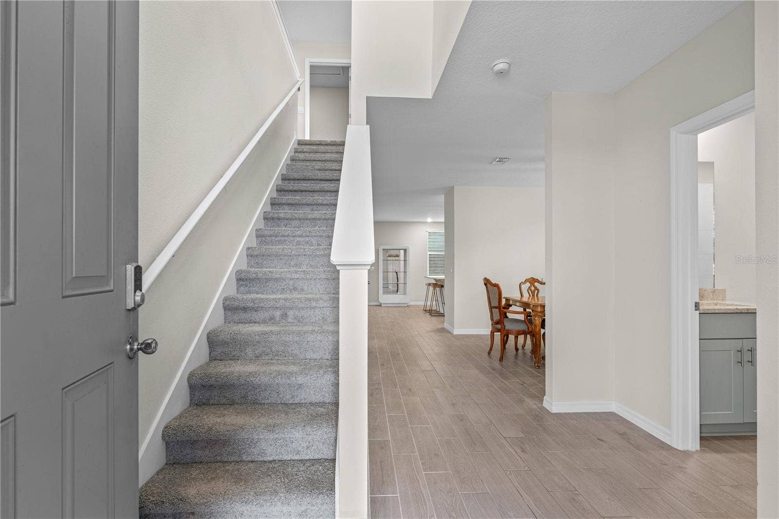 335 SARAH NICOLE WAY, New Smyrna Beach, FL 32168 Foyer