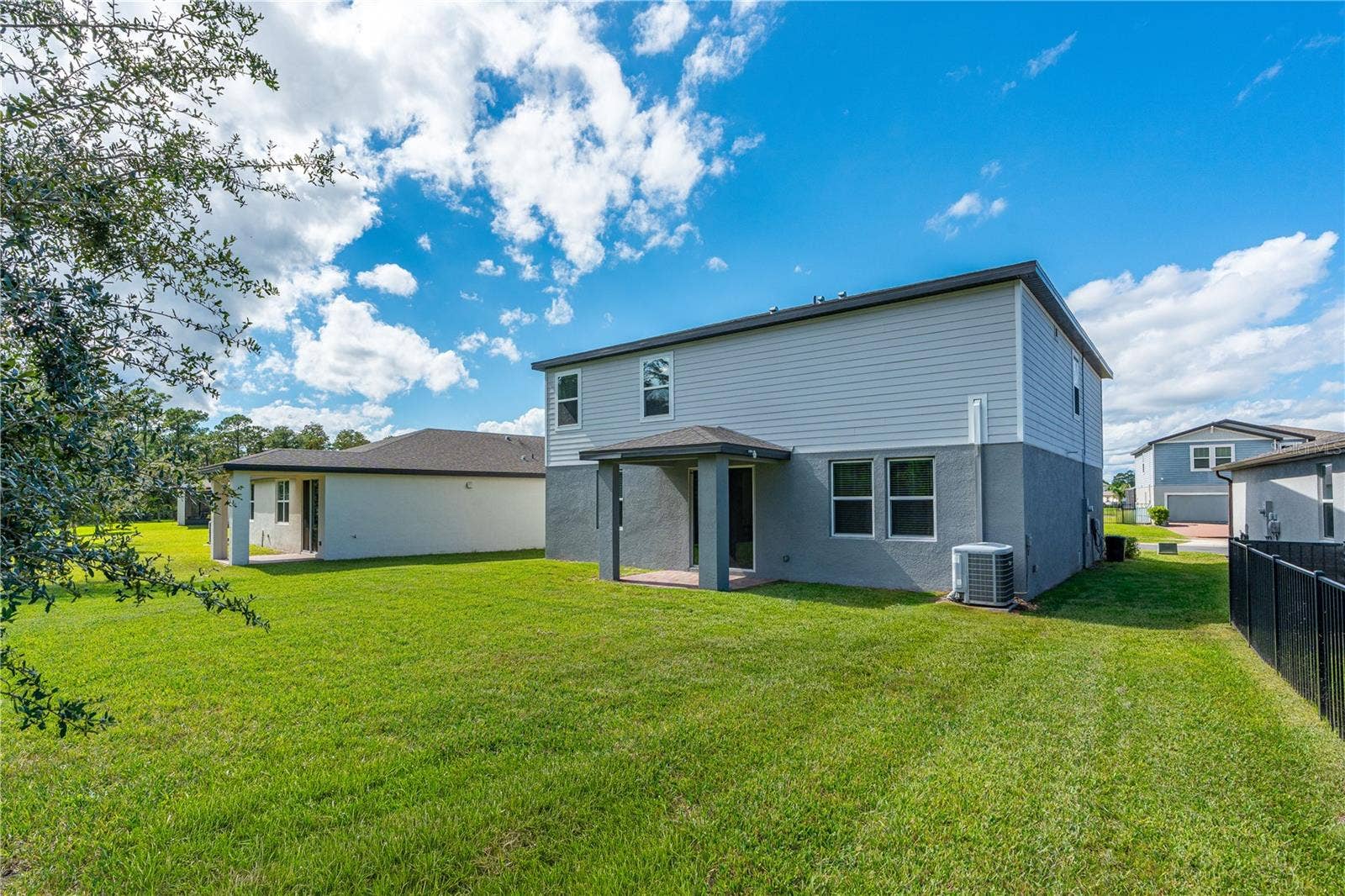 335 SARAH NICOLE WAY, New Smyrna Beach, FL 32168 335 SARAH NICOLE WAY, New Smyrna Beach, FL 32168