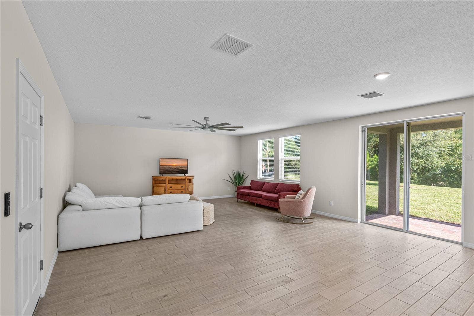 335 SARAH NICOLE WAY, New Smyrna Beach, FL 32168 Great Room