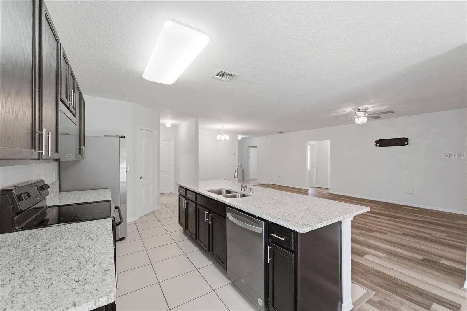 526 SAFE HARBOR DRIVE, Edgewater, FL 32141