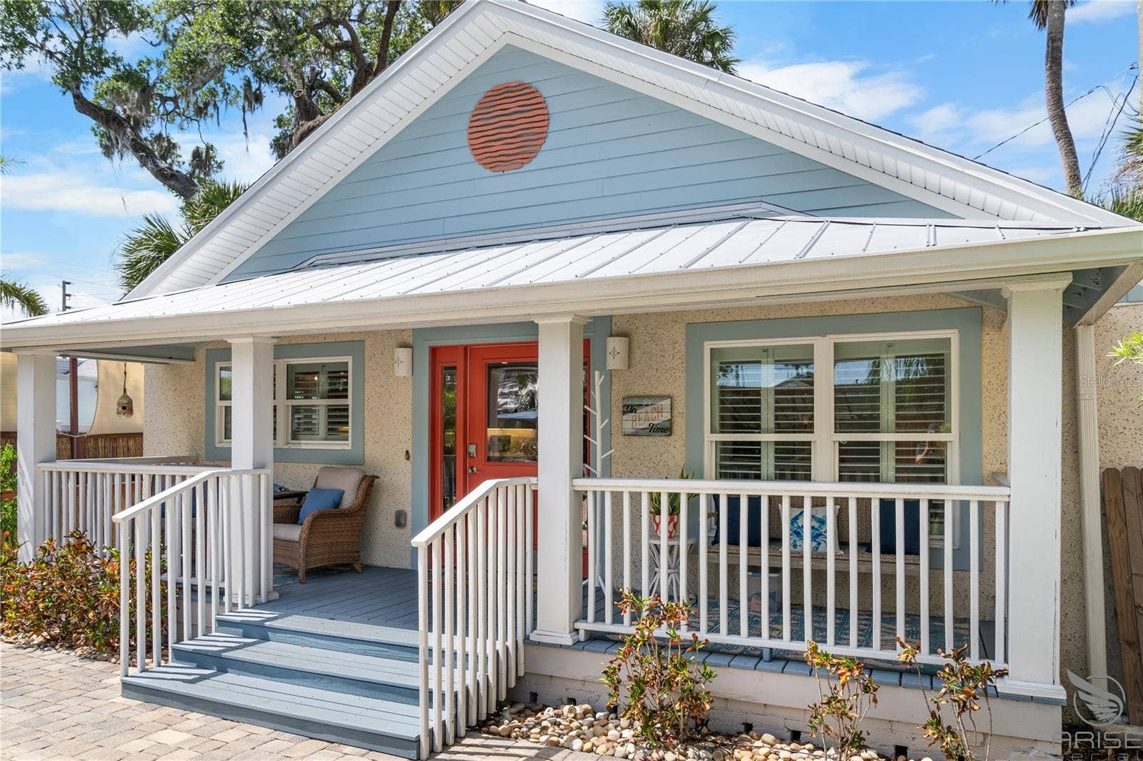 305 LIVE OAK, New Smyrna Beach, FL 32168 305 LIVE OAK, New Smyrna Beach, FL 32168