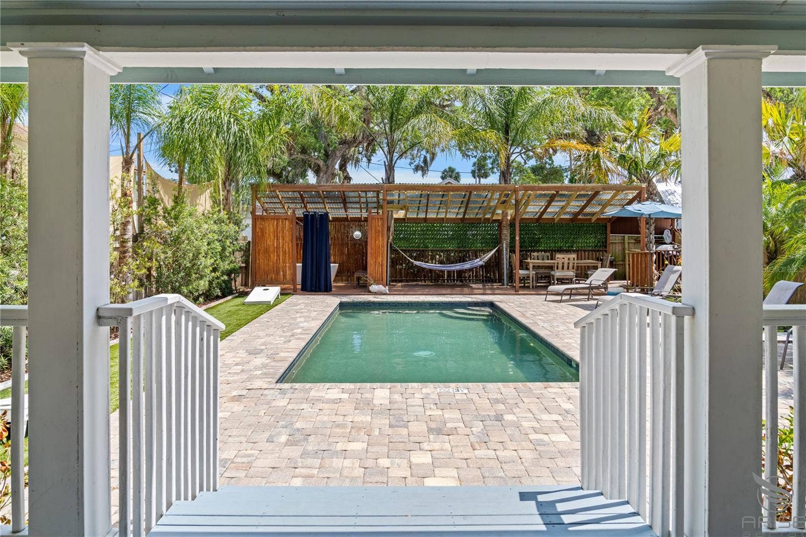 305 LIVE OAK, New Smyrna Beach, FL 32168 305 LIVE OAK, New Smyrna Beach, FL 32168