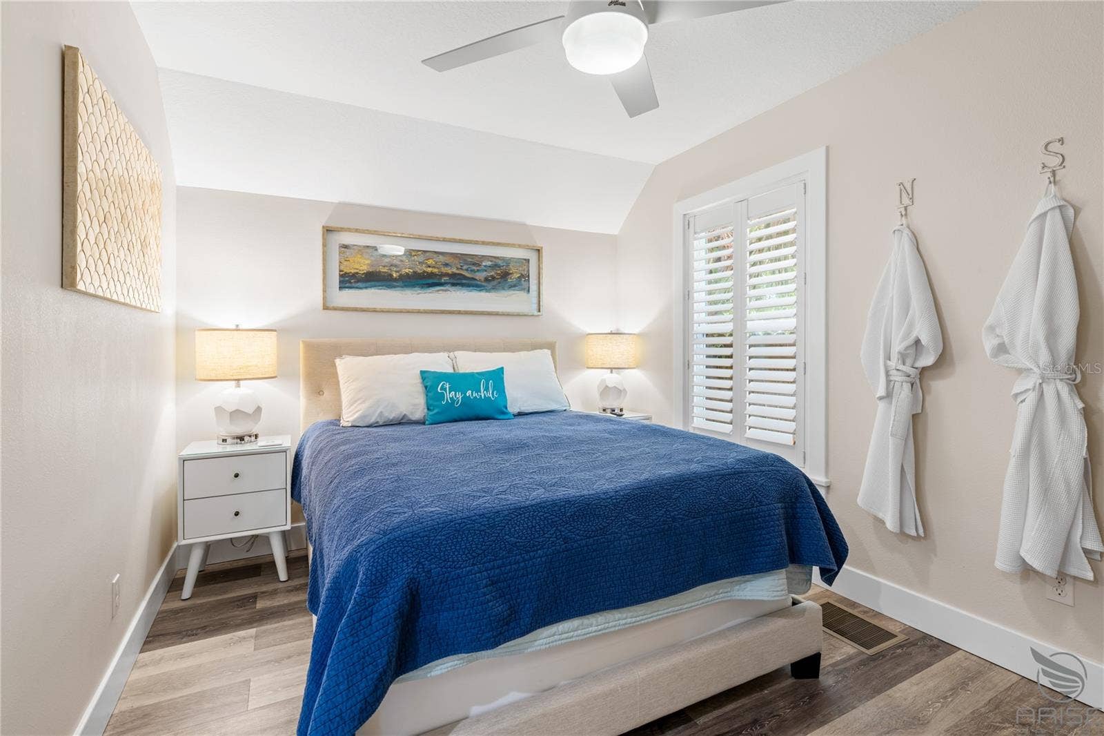 305 LIVE OAK, New Smyrna Beach, FL 32168 305 LIVE OAK, New Smyrna Beach, FL 32168