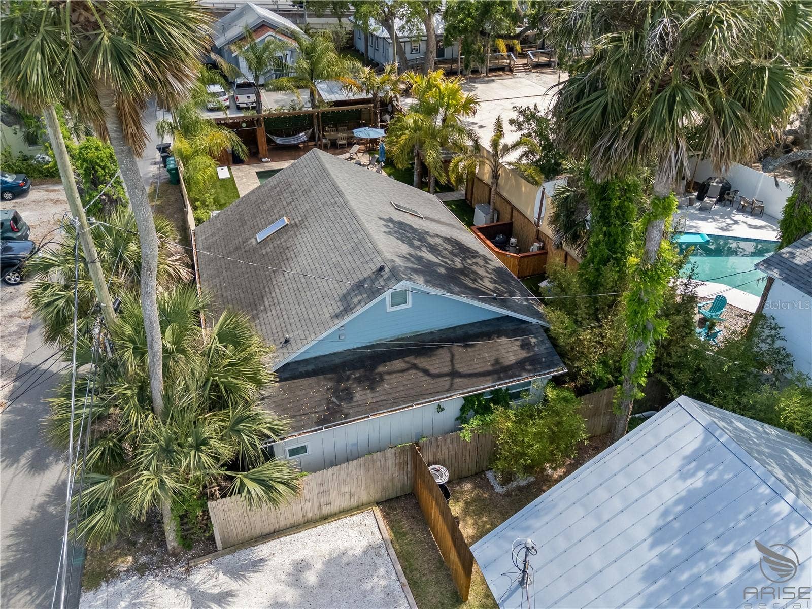 305 LIVE OAK, New Smyrna Beach, FL 32168 305 LIVE OAK, New Smyrna Beach, FL 32168